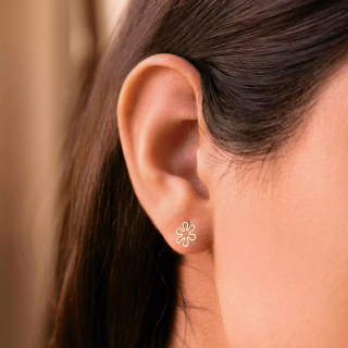 گوشواره طلا میخی گل روبی گالری - 01
