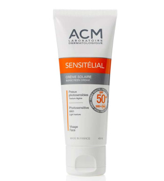 کرم ضد آفتاب بی رنگ اس سی ام مدل Sensitelial با SPF50 مناسب انواع پوست حجم 40 میلی لیتر