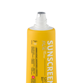 کرم ضد آفتاب بی رنگ با SPF55 مناسب آقایان حجم 50 میلی لیتر سی گل - 03