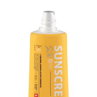 کرم ضد آفتاب بی رنگ با SPF30 مناسب انواع پوست حجم 40 میلی لیتر سی گل - 03