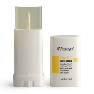 ضد آفتاب استیکی ویتامین سی SPF 50 مناسب انواع پوست ویتالیر - 01