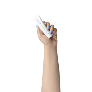 کرم آنتی آکنه بی رنگ 35 میل ژیناژن - 05