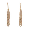 گوشواره طلا 18 عیار زنانه زرمان مدل ZME0855 طرح کارتیه حصیری مهر گالری