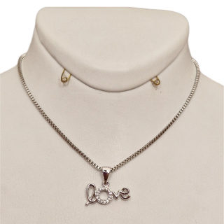 گردنبند دلربا مدل LOVE نگین دار - 01