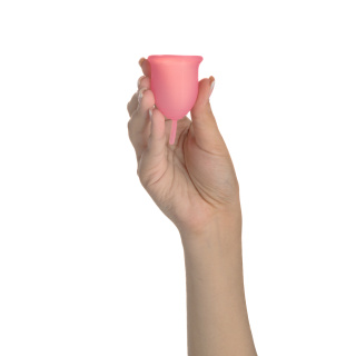 کاپ قاعدگی سایز متوسط رنگ قرمز لیوا فارما - 06