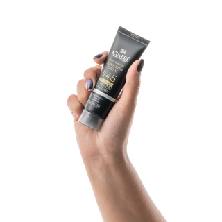 کرم ضد آفتاب بی رنگ با SPF45 مناسب آقایان حجم 50 میلی لیتر سینره - 02