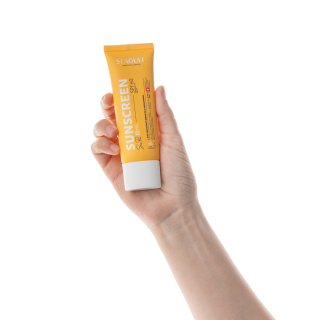 کرم ضد آفتاب بی رنگ با SPF60 مناسب پوست معمولی تا چرب حجم 50 میلی لیتر سی گل - 05