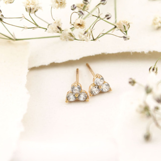 گوشواره طلا 18 عیار مدل سه نگین - 01