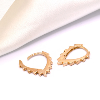 گوشواره طلا 18 عیار مدل اشک نیزه ای - 01