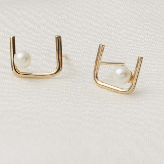 گوشواره طلا 18عیار مدل مربع و مروارید جدید - 01